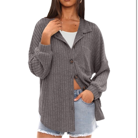 Gray Ribbed Women's Top - Picture 3 of 5